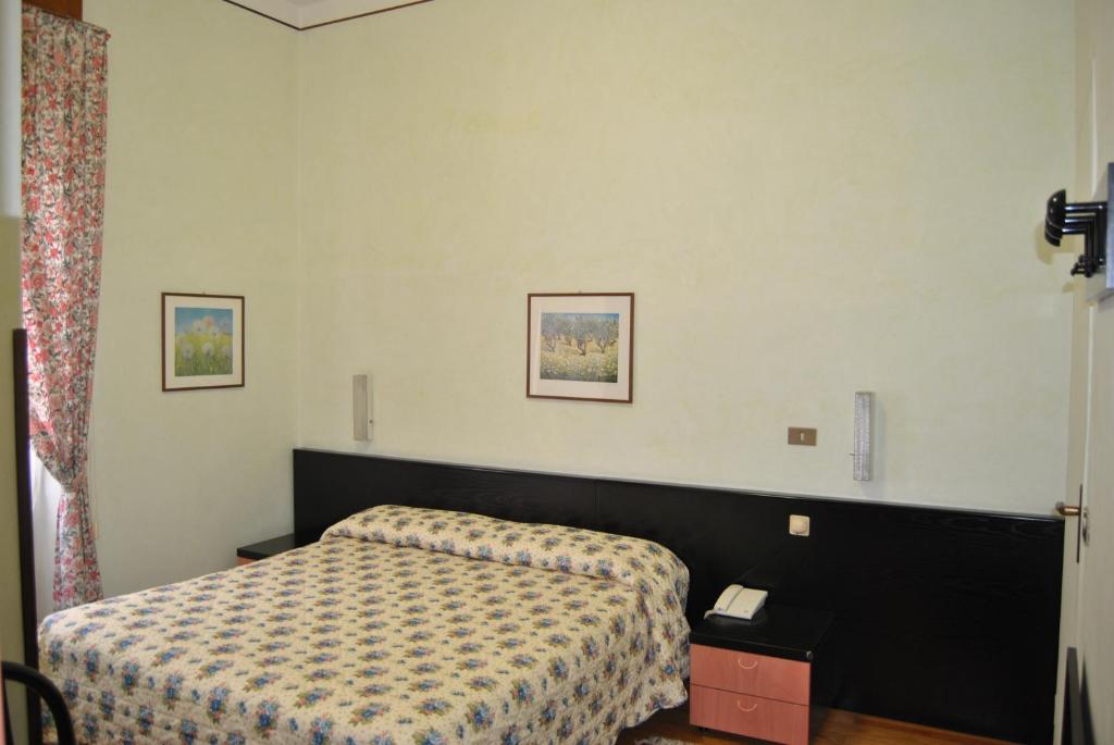 Hotel Villa Mon Toc Stresa Zimmer foto